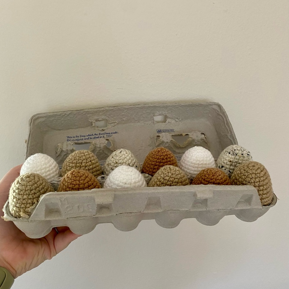 12 farm fresh play eggs crochet - Picture 2 of 2